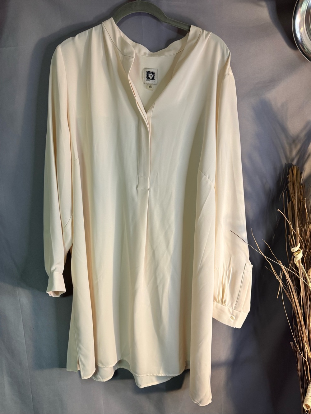 Anne Klein Cream V-Neck Long Sleeve Tunic